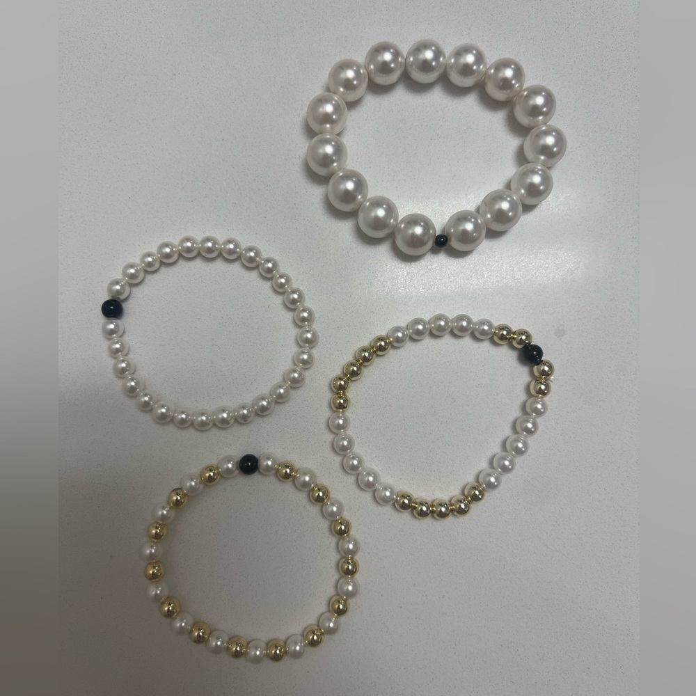 Allie + Bess Pearl Bracelets